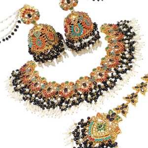 Juego de Joyería de Diseño Chapado en Oro, Conjunto de Joyería de Moda con Zirconia de Lujo, Collar y Aretes para Bodas y Fiestas - Product Image 5