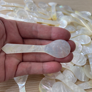 Cuchara de Concha de Nácar Pulida a Espejo, Ecológica, para Servir Caviar, Helado y Otros Alimentos, MOQ Bajo de 100 Unidades - Product Image 4