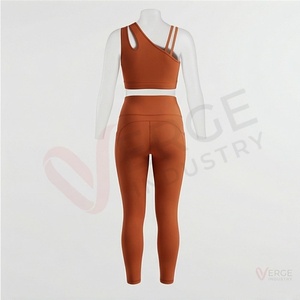 Ensemble 2 pièces de yoga pour femme, bleu marine côtelé, composé d'un crop top à manches longues et d'un short taille haute, avec décolleté carré et bretelles spaghetti - Product Image 2