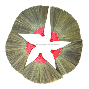 Tête de balai en herbe faite à la main, poils doux moyens, durables, légers, écologiques, style basique, manche en bambou, pour usage extérieur - Product Image 1