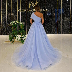 Robe de soirée de luxe en organza bleu ciel asymétrique à une épaule, coupe trapèze, élégante, pour femme, avec fente latérale, longueur ras du sol, pour bal et soirée - Product Image 4