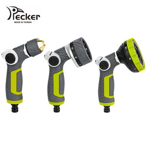 (PC-W04.76736E) Boquilla de Control de Pulgar Metálica PECKER de 3 Patrones con Agarre Antideslizante de Fibra de Carbono Premium, Hecho en Taiwán - Product Image 2