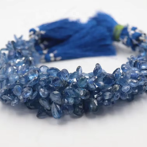 Cuentas de Cianita Natural Facetadas en Forma de Pera de 4*6-5*7mm, Hilo de 8 Pulgadas, Tamaño del Orificio 0.40mm, Tienda India de Gemas para Fabricación de Joyas - Product Image 1