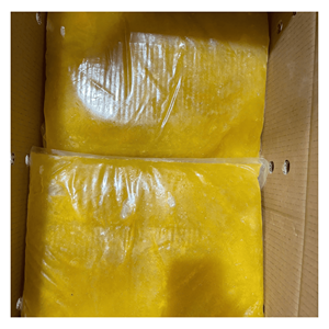 Purée de fruit de la passion surgelée IQF sans pépins, fabriquée à partir de pulpe et de pépins de fruit de la passion pour la production de boissons et de desserts - Product Image 1