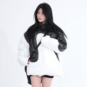 Produit et emballage entièrement personnalisés, veste matelassée pour femme, tenue tendance, article tendance, veste à bulles pour femme - Product Image 5