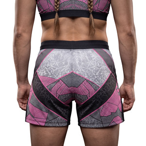 กางเกง MMA สำหรับผู้หญิง ออกแบบเองได้ สำหรับการฝึกซ้อม กางเกง MMA คุณภาพพรีเมียมสำหรับผู้หญิง กางเกงคิกบ็อกซิ่ง MMA สำหรับผู้หญิง - Product Image 2