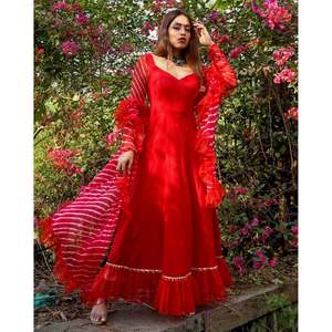Magnifique ensemble de costume en mousseline de rayonne rouge pour femme - Taille XS - Product Image 3