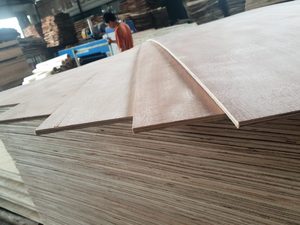 Contreplaqué d'emballage 8-18 mm du fabricant vietnamien, avec âme mixte Acacia, Pin, Styrax, Manglietia, pour caisses, palettes et emballages d'exportation - Product Image 5