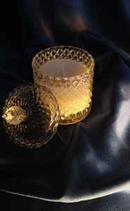 Pot à bonbons en cristal de diamant, bougie parfumée en cire de soja, artisanale, aromathérapie, design élégant, cadeau Diwali disponible, prix fabricant - Product Image 6