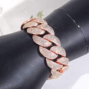 Pulsera de eslabones cubanos con incrustaciones de moissanita VVS, brillante, de plata de ley 925, para uso unisex. - Product Image 3