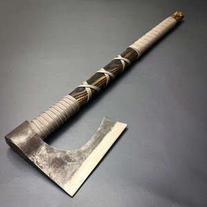 Hache Viking à double lame en acier à haute teneur en carbone de qualité industrielle, manche en bois, robuste, pour la découpe et le camping, personnalisable, best-seller - Product Image 6