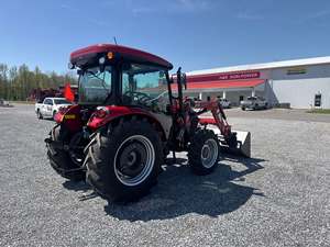Tracteur agricole fiable Case IH Farmall 65A, 65 CV, 4 roues motrices, avec un moteur diesel puissant, excellente traction et performance. - Product Image 4
