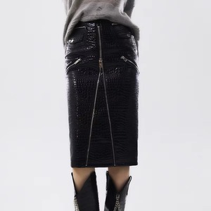 Mini-jupe en cuir PU de qualité supérieure pour femme, taille haute, tendance, décontractée, mode, personnalisation OEM ODM, production en gros, service d'échantillonnage disponible - Product Image 3