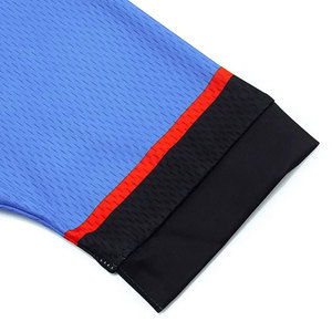 ชุดเสื้อจักรยานผู้ชายสีน้ำเงิน แขนสั้น กางเกงขาสั้นแบบมีสายรัด ระบายอากาศได้ดี เหมาะสำหรับปั่นจักรยานบนถนนในฤดูร้อน ดีไซน์แบบซิปเต็มตัว กระชับรูปร่าง - Product Image 3