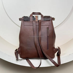 Sac à dos à la mode en cuir de vachette usiné à la main sac de Style occidental avec sangle usinée et Conchos Unique cheveux véritables sur sac à dos caché - Product Image 5