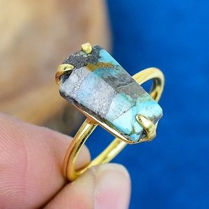 Anillos con Forma de Ataúd con Turquesa Natural en Forma de Piedra Preciosa, Chapados en Oro de 18k sobre Plata de Ley 925 - Product Image 1