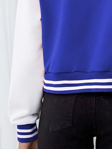 Veste courte élégante pour femmes, pour un style décontracté et un confort quotidien - Product Image 3