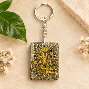 Llavero de ágata y pirita chapado en oro con colgante cuadrado de Radha Krishna, amuleto para bolso, ideal para regalo y decoración - Product Image 3