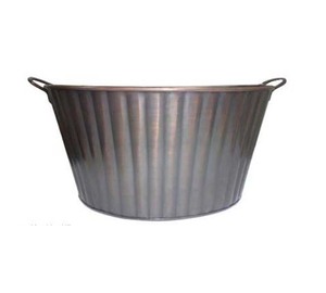 Stylish Oval Beverage Cooling Tub for Home Entertaining and Special Occasions - Product Image 4