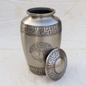 Urnas de Cremación Modernas de Aluminio Clásico con Grabado de Árbol de Banyan para Cenizas Humanas, Capacidad de 220 Pulgadas Cúbicas - Product Image 5