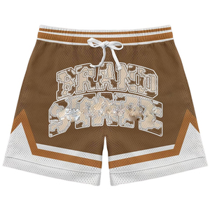 Shorts de sport pour homme en mesh athlétique 180 GSM, tissu polyester premium, empiècements contrastés, shorts de basketball, logo personnalisé en chenille. - Product Image 2