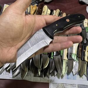 Cuchillos de caza artesanales de acero de Damasco con hoja fija mini tipo Drop Point y mango de madera, de grado industrial para revendedores - Product Image 6