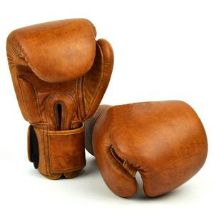 Guantes de Boxeo Profesionales de Cuero Rojos, Blancos y Negros con Cordones para Entrenamiento de Adultos - Product Image 2