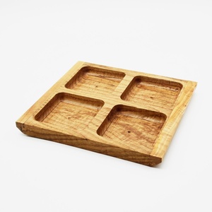 Plateau de service artisanal en bois à trois compartiments pour condiments, support polyvalent pour sauces, organisateur de collations, plateau décoratif de table tendance - Product Image 3