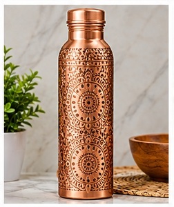 Botella de Agua Moderna de Cobre con Tapa de Rosca, Diseño de Diamantes Martillados, Botella Portátil para Viajes - Product Image 2