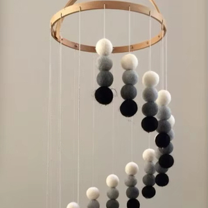 Cuentas de madera hechas a mano para colgar en la pared, decoración Bohemia minimalista para sala de estar y dormitorio, materiales naturales, arte de pared - Product Image 1