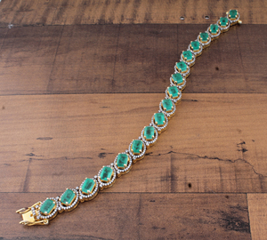 Bracelet en pierre verte taille émeraude plaqué or 18 carats, bracelet à maillons de luxe en pierres précieuses, fabriqué à la main par le fabricant - Product Image 1