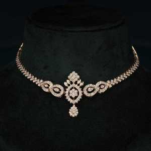 Collar tradicional de diamantes con diseño floral en oro macizo con cadena tipo caja para compromiso nupcial del sur de la India y de lujo. - Product Image 3