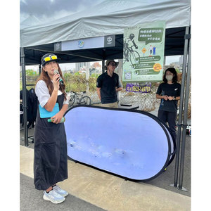 ผ้าตาข่ายโพลีโพรพิลีนแบบสั่งทำพิเศษ ระบายอากาศได้ดี สำหรับธงป๊อปอัพหลายรูปแบบ - สายรัดคุณภาพสูง ปรับได้ ติดตั้งง่าย - Product Image 1