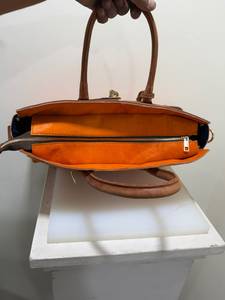 Sac fourre-tout RABADA pour femme en cuir de vachette orange à poils, avec garniture en cuir véritable marron, bandoulière amovible, idéal pour mariage, grande taille - Product Image 3