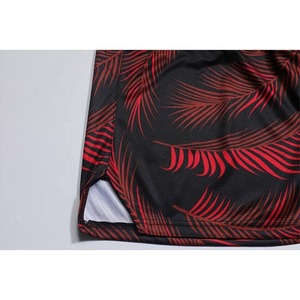 Ensemble de survêtement streetwear personnalisé pour homme, deux pièces, short et t-shirt unis, style vintage, séchage rapide, longueur genou - Product Image 5