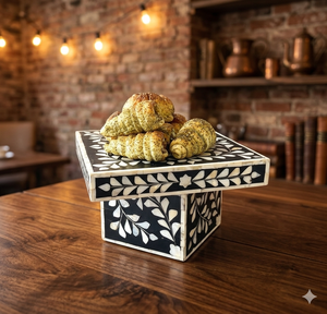 Vente en gros de plateau rond en nacre incrusté de motifs floraux bleus pour la maison, la cuisine et la table. - Product Image 1