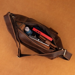 Sac de poitrine en cuir élégant et durable pour le quotidien, sac messager de voyage, sac à bandoulière tendance - Product Image 5