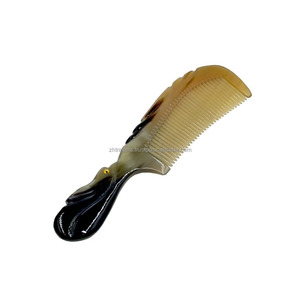 Peine para Cabello Hecho a Mano, Ecológico, de Cuerno Natural de Búfalo y Vaca, con Logotipo Personalizado, Peine de Salón de Alta Calidad - Product Image 4