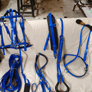 Ensemble de harnais pour cheval en PVC de qualité supérieure, couleur bleue, équipement d'équitation durable, finition premium, approvisionnement en gros, HeavyDutyX |   Vente en gros |   2026 - Product Image 2