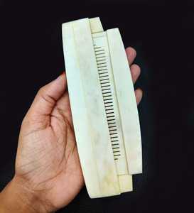 Peigne à cheveux et à barbe pliable en os de buffle, fabriqué à la main – Peigne de toilettage de poche fait main. - Product Image 3