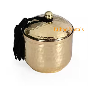 Vases à bougies en laiton, contenants à bougies en métal, porte-bougie en laiton de luxe vides avec logo personnalisé, écologiques - Product Image 6