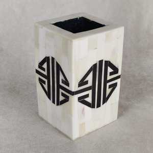 Porte-stylo carré unique en MDF style Art Déco avec incrustation d'os, design de luxe personnalisé imprimé UV pour la maison/le bureau/l'école - Product Image 2