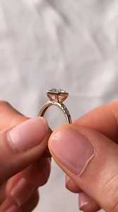 Bague unique en diamant hexagonal de 2,02 carats, cultivé en laboratoire, scintillant, pour femmes, élégante, en or massif 14 carats, bijou de fiançailles, cadeau pour les amoureux - Product Image 2