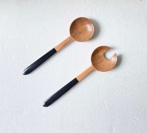 El mejor diseño de servidor de ensalada de madera y resina de la historia, ideal para servir ensaladas en el hogar, la cocina, fiestas y eventos a un precio muy asequible. - Product Image 1