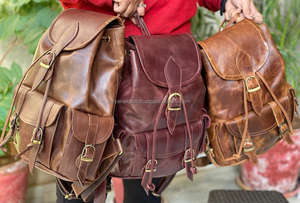 Real hecho a mano genuino Crunch cuero mochilas estilo Vintage bolsos nuevo diseño usos múltiples bolsillo mochilas venta al por mayor producto a granel - Product Image 3