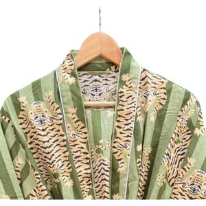 Kimono de Algodón con Estampado de Tigre Estilo Bohemio - Product Image 2