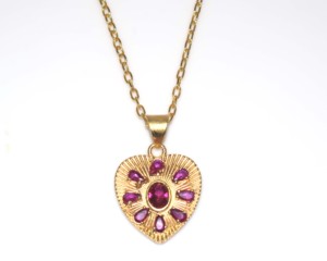 Collier avec pendentif en forme de cœur en pierres précieuses multicolores plaqué or artisanal - Product Image 2