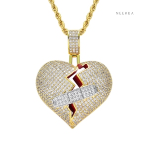 Colgante Corazón Curativo – Pieza de Plata 925 con Moissanita, Corazón de Amor Cosido – Colgante Corazón Reparador con Moissanita Helada - Product Image 5