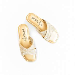 KD5562รองเท้ากีฬาทางการสีทองเด็กผู้หญิง - Product Image 1