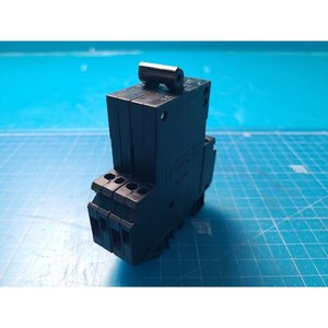 Phoenix Contact TMC TMC 2 M1 120 0.1A เครื่องตัดวงจรแม่เหล็กความร้อนใช้เป็นชิ้นส่วนอุปกรณ์เซมิคอนดักเตอร์รุ่นเก่า - Product Image 2